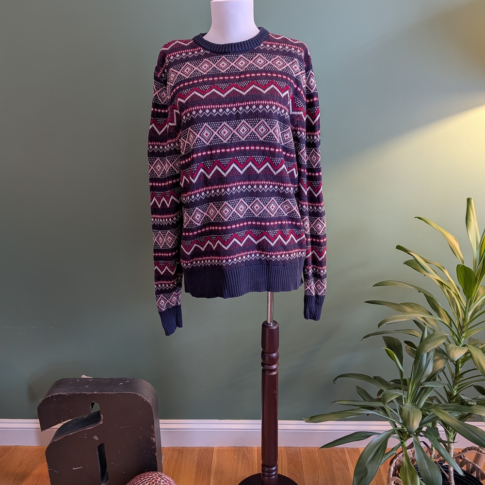 Merona Men's Crewneck Sweater - Navy and Burgundy Pattern